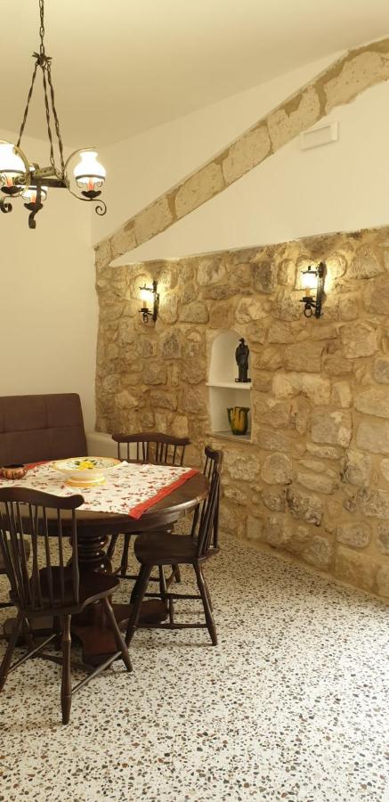 Casa Di Sissi Apartment Monterosso Almo Exterior photo